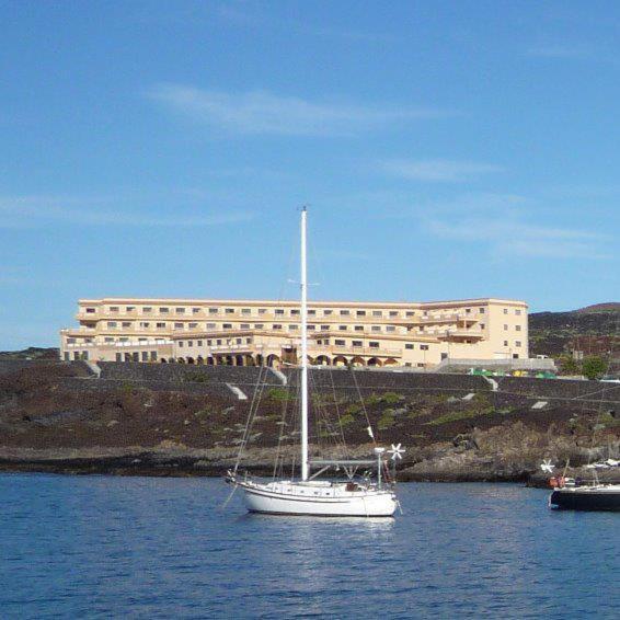 Vv 122 Con Balcon En Primera Linea De Mar La Restinga Exterior photo